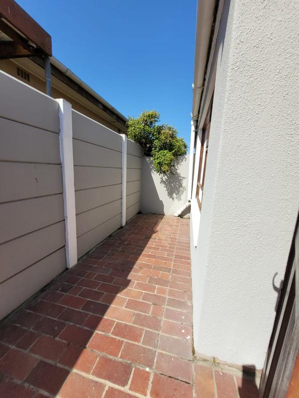 4 Bedroom Property for Sale in Townsend Estate Western Cape